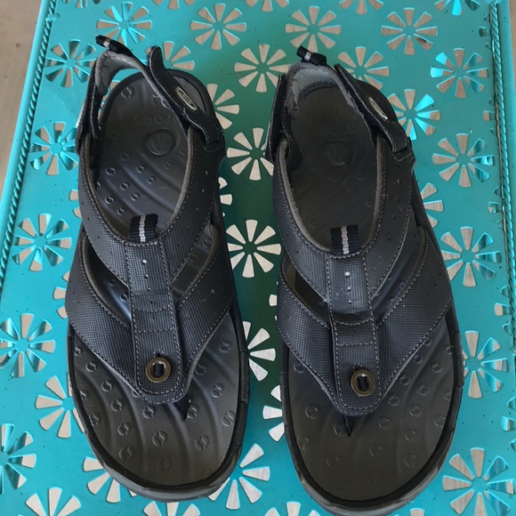 CROCS | Shoes | Croc Bite Black Two Strap Thong Sandals | Poshmark